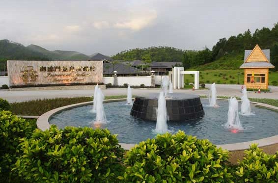 [河源]万绿湖畔镜花缘、桂山.摘时令瓜果、龙源温泉2天游 